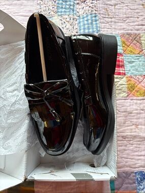Madison Black Patent Tassel Loafers for Women from Soft Moc.